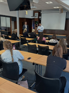 PODĚKOVÁNÍ ZA PLES